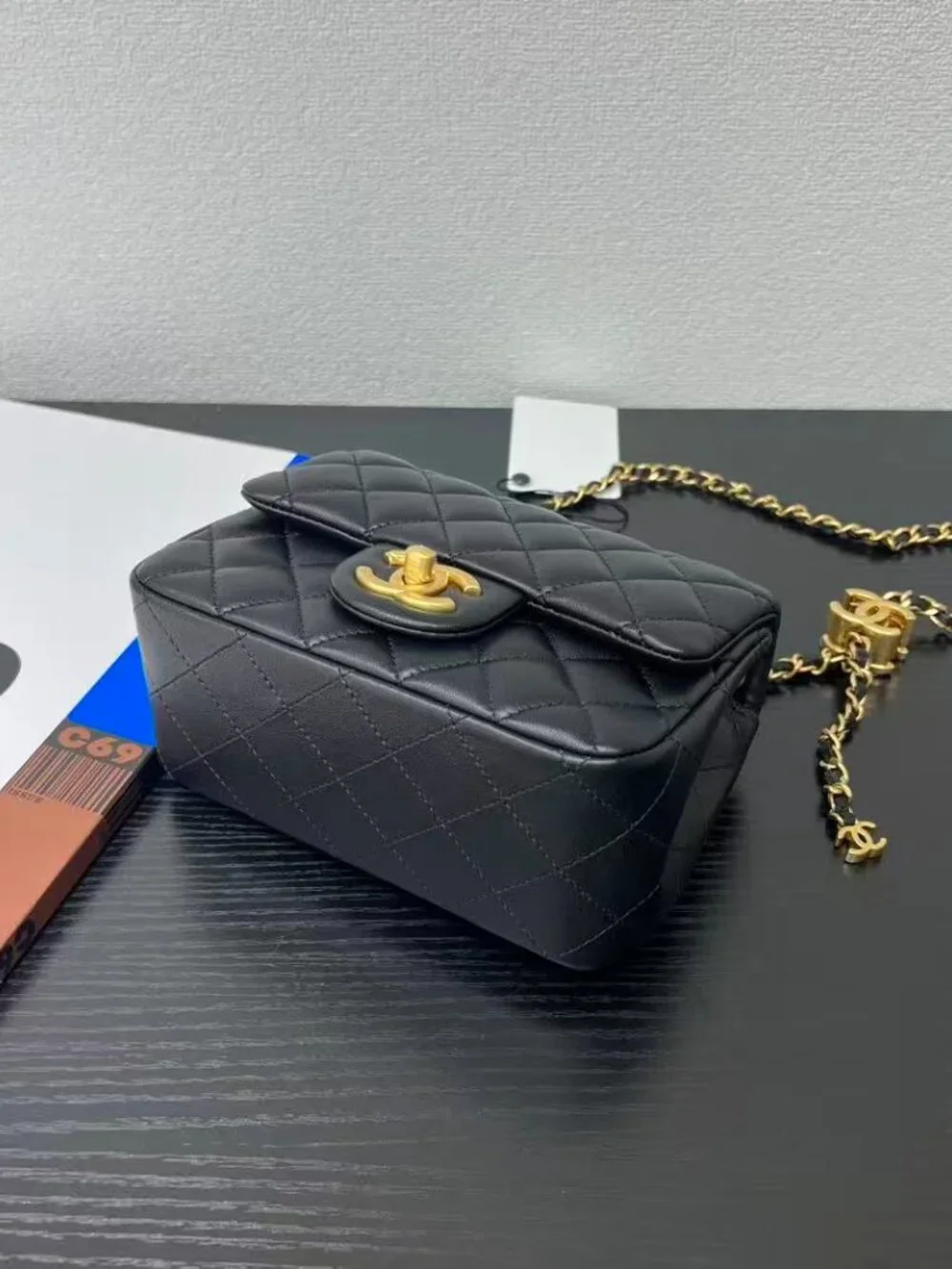 Classic CHANEL Bag: A Stylish and Versatile Choice for Elegance